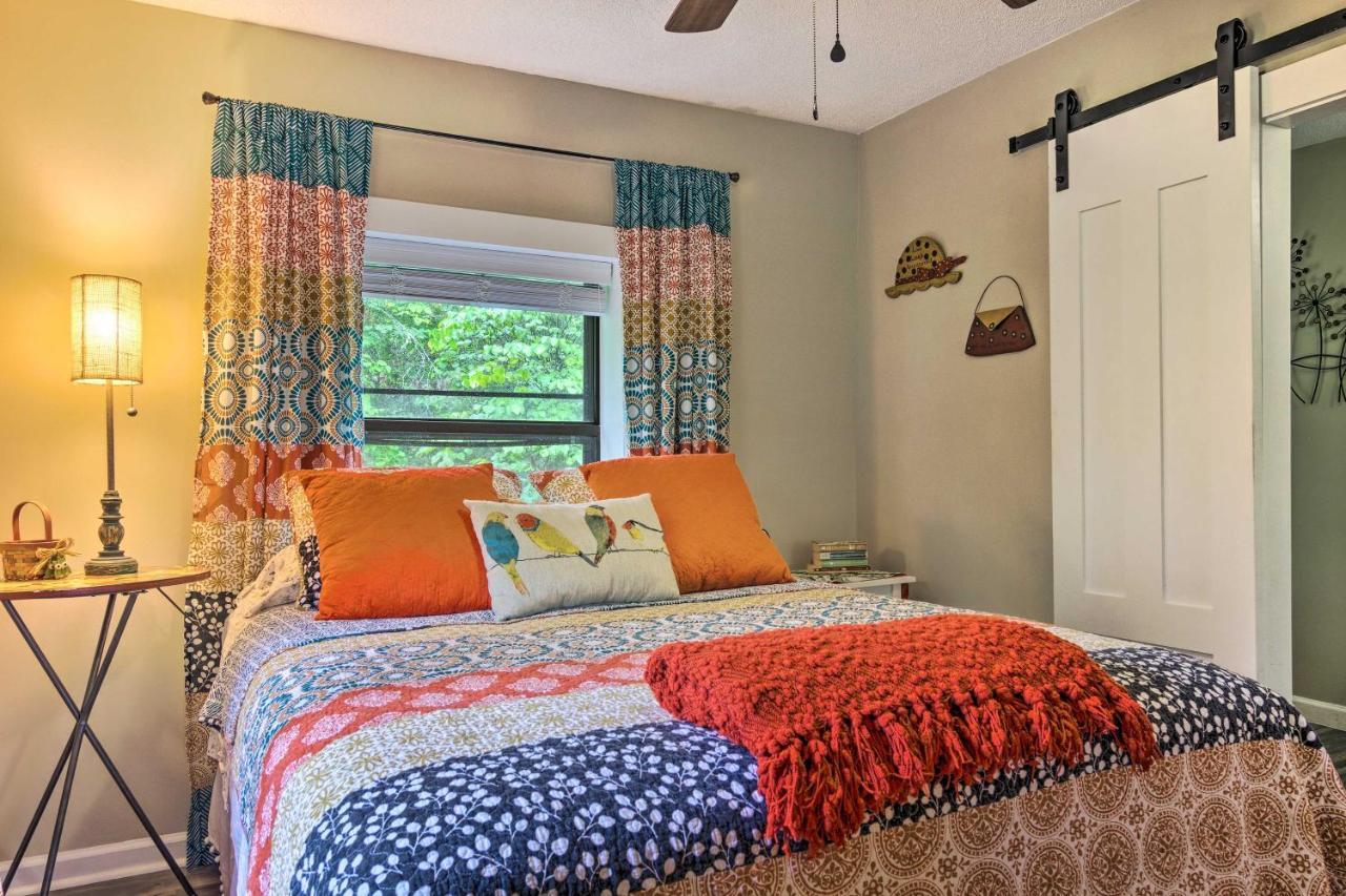 Shaw Creek Cottage With Fire Pit And Forest Views هيندرسونفيل المظهر الخارجي الصورة
