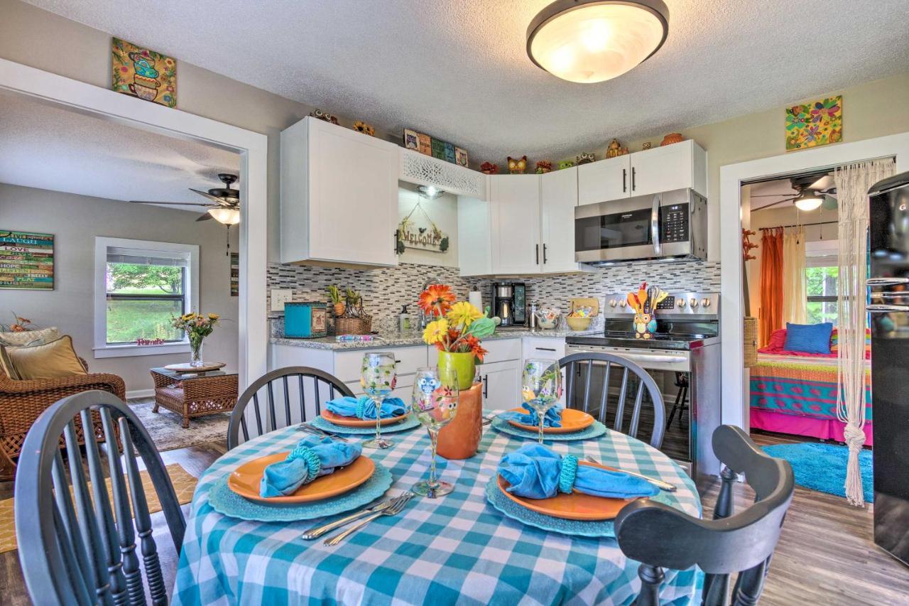 Shaw Creek Cottage With Fire Pit And Forest Views هيندرسونفيل المظهر الخارجي الصورة