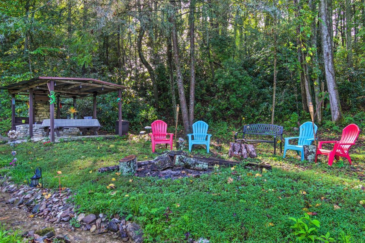Shaw Creek Cottage With Fire Pit And Forest Views هيندرسونفيل المظهر الخارجي الصورة